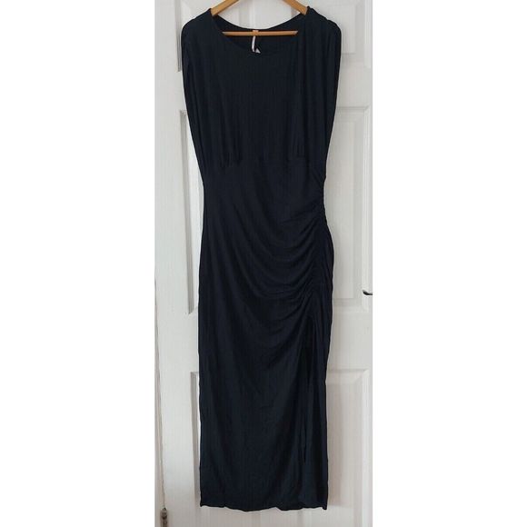 Free People OB1646081 Women's Sz S Black Lakeside Ruched Split Midi Dress $128 - Picture 1 of 5